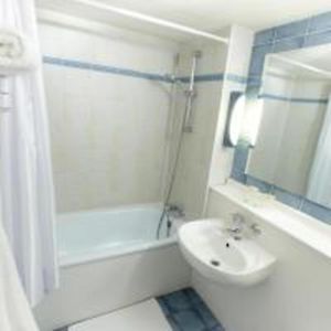 Standard Room 1 Double Bed 1 Junior Bed Up To 10 Years